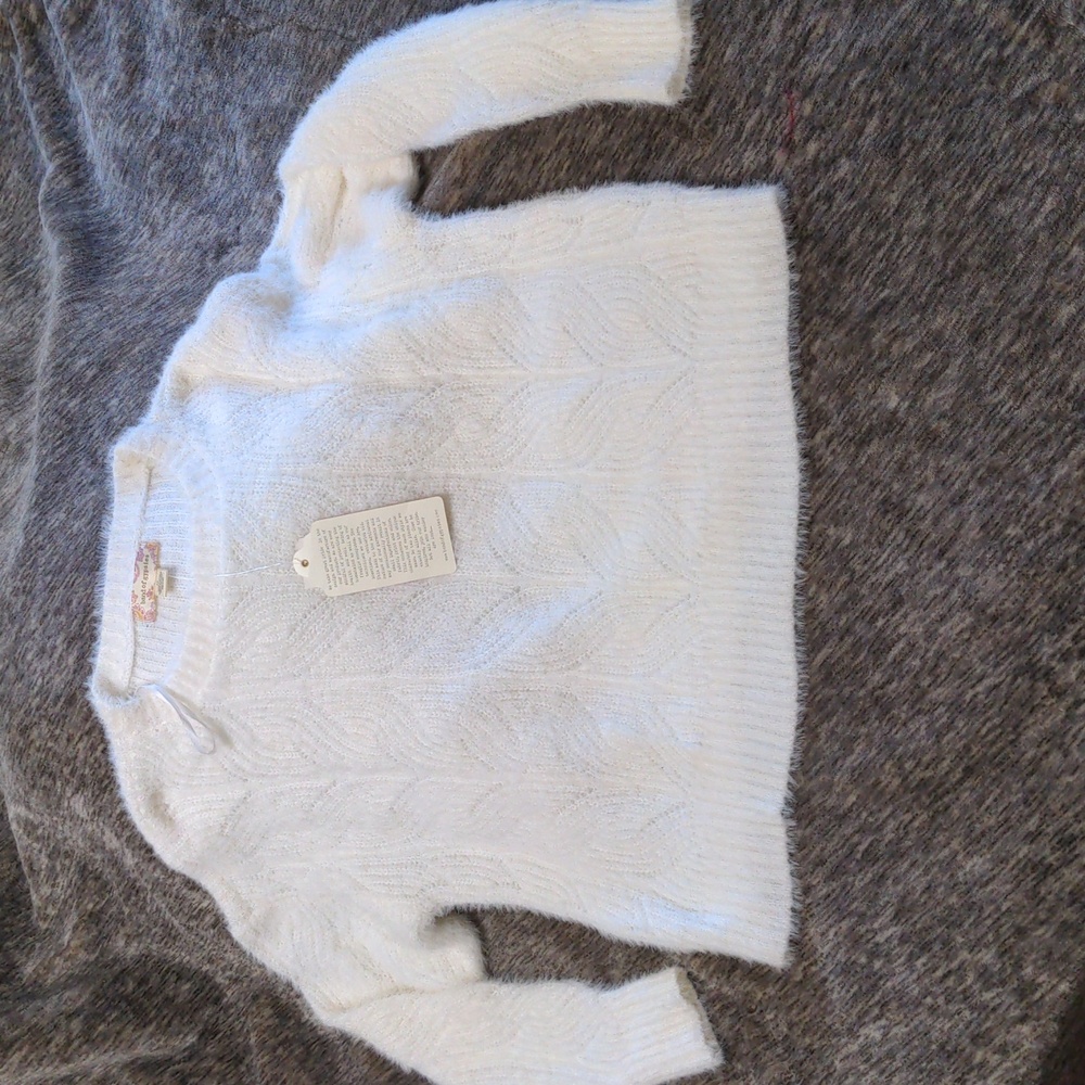 Nwt- band of gypsies, white sweater.